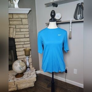 Nike Women's Bright Blue Short Sleeve Tee Small